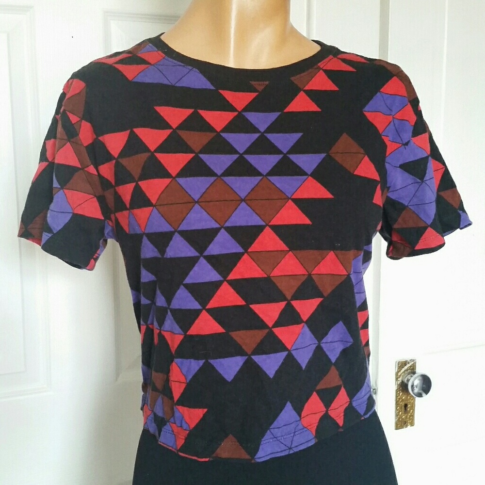 Geometric print cropped t-shirt